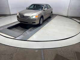 2009 TOYOTA CAMRY LE