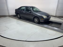 2005 FORD FOCUS ZX4 S