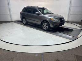 2012 HYUNDAI SANTA FE SE