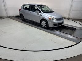 2009 NISSAN VERSA S