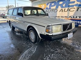 1990 VOLVO 240 BASE
