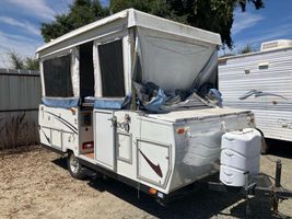 2004 FOREST RIVER  PREMIER 