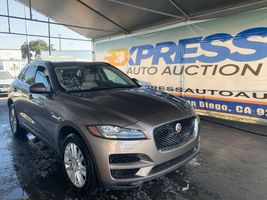 2017 JAGUAR F-PACE 20D PRESTIGE