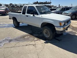 1992 TOYOTA PICKUP DLX