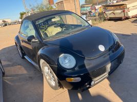 2004 VOLKSWAGEN NEW BEETLE GLS