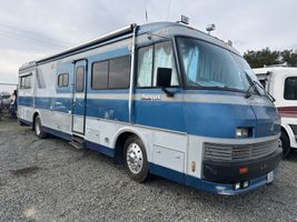 1986 BEAVER  MARQUIS MOTORHOME 