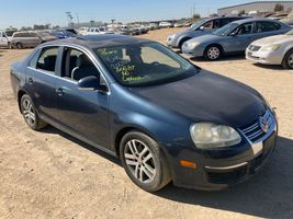 2005 VOLKSWAGEN NEW JETTA BASE