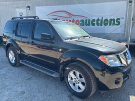 2012 NISSAN PATHFINDER SV