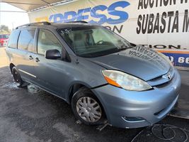2008 TOYOTA SIENNA