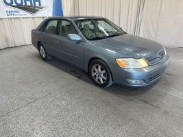 2001 TOYOTA AVALON 