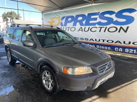 2007 VOLVO XC70 
