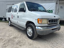 2001 FORD E350 VANS 