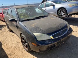 2005 FORD FOCUS 
