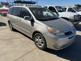 2005 TOYOTA SIENNA 