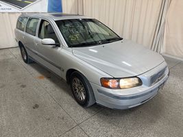2004 VOLVO V70 BASE