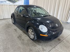 2008 VOLKSWAGEN NEW BEETLE S