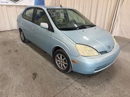 2001 TOYOTA PRIUS 