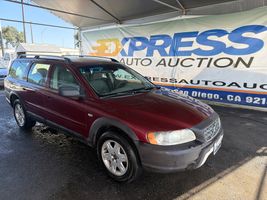 2005 VOLVO XC70