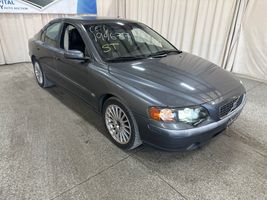 2004 VOLVO S60 BASE