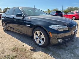 2012 BMW 5-SERIES 528I