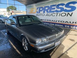 2006 JAGUAR XJ