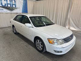 2000 TOYOTA AVALON 