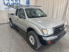 2000 TOYOTA TACOMA SR5