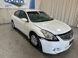 2010 NISSAN ALTIMA 
