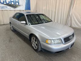 2001 AUDI S8 