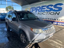 2013 SUBARU FORESTER X