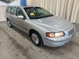 2004 VOLVO V70 BASE