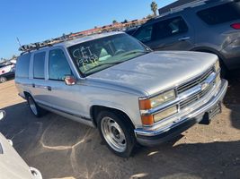 1997 CHEVROLET SUBURBAN 