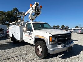2000 CHEVROLET C3500HD 
