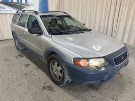 2001 VOLVO V70 XC