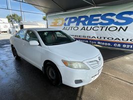 2011 TOYOTA CAMRY