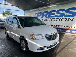 2016 CHRYSLER TOWN & COUNTRY TOURING