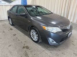 2013 TOYOTA CAMRY 