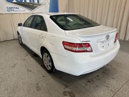 2011 TOYOTA CAMRY 