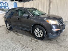 2014 CHEVROLET TRAVERSE LS