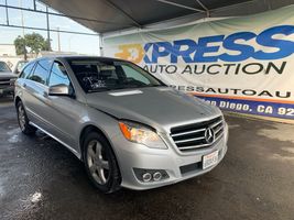 2011 MERCEDES-BENZ R CLASS