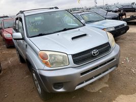 2004 TOYOTA RAV4 BASE