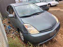 2004 TOYOTA PRIUS 