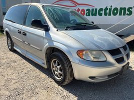 2004 DODGE GRAND CARAVAN SE