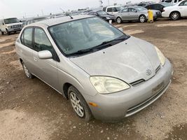 2001 TOYOTA PRIUS 