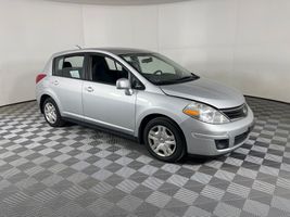 2011 NISSAN VERSA S
