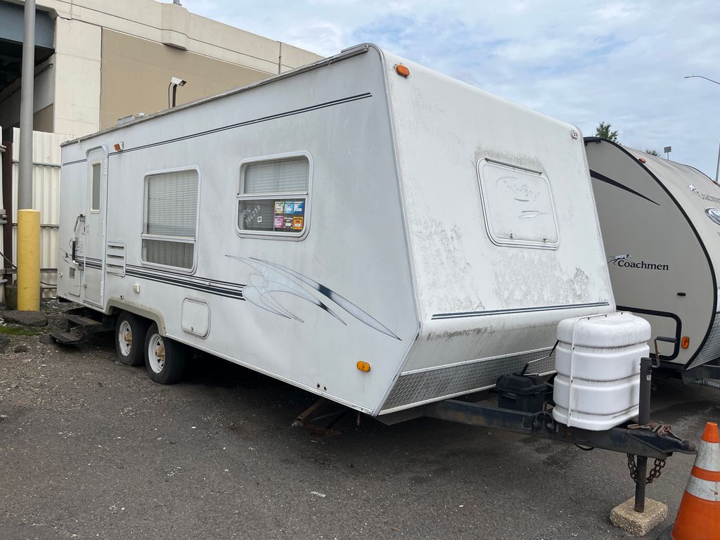 PCS386233 2003 R-VISION TRAIL-BAY 24QB at Auction | Capital Auto Auction