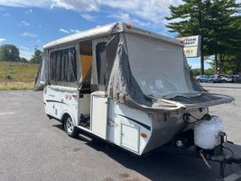 2006 STARCRAFT CAMPER 
