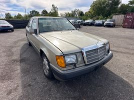 1992 MERCEDES-BENZ 300 SERIES 300E