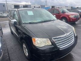 2010 CHRYSLER TOWN & COUNTRY TOURING