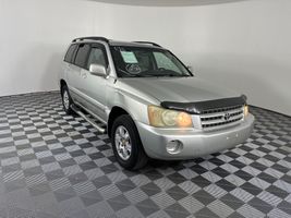 2003 TOYOTA HIGHLANDER 